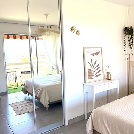 Apartman Elea, Vue Sur Mer, T1 Sur A 150m Des Plages Fréjus